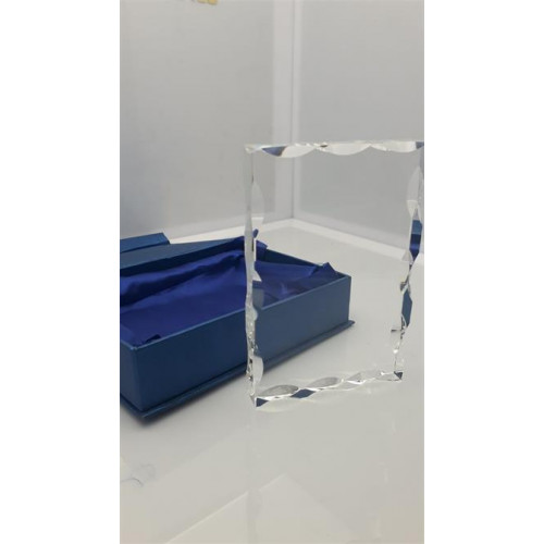 Köşeleri Desenli Dikdörtgen Cam